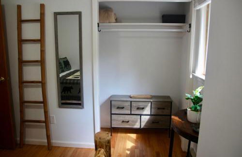 Escape to a 3-Bedroom Cabin in Lower Catskills - Foto 19