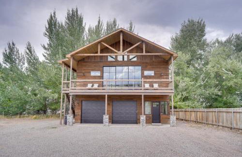 Chic Utah Getaway with Fireplace, Sauna and 2 Decks! - Photo 3