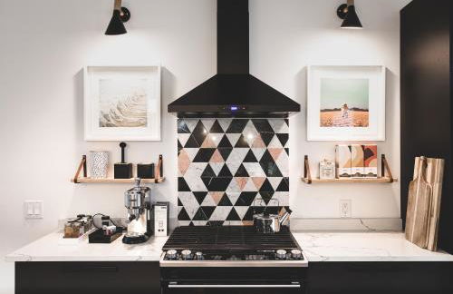 Sophisticated Minimalist Modern Home w/pool and spa - Foto 53