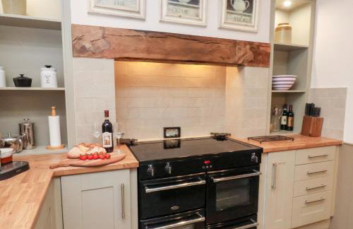 The Farmhouse - Photo 17