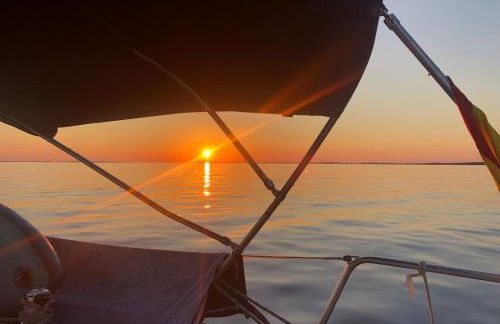 Velero en puerto de valencia - Photo 1