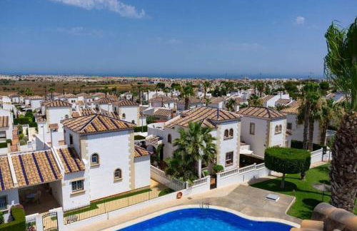 Stunning Penthouse Apartment in Villamartin with Communal Pool - Foto 27