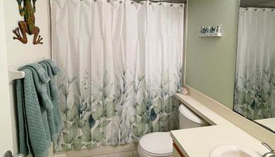 Remote Island Retreat with Private Ferry, Pool, Beach - Foto 2