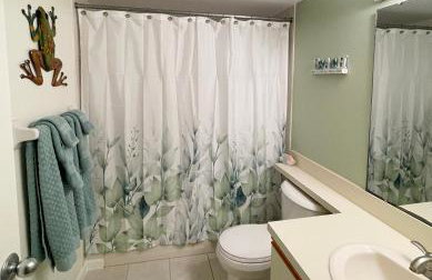 Remote Island Retreat with Private Ferry, Pool, Beach - Foto 5