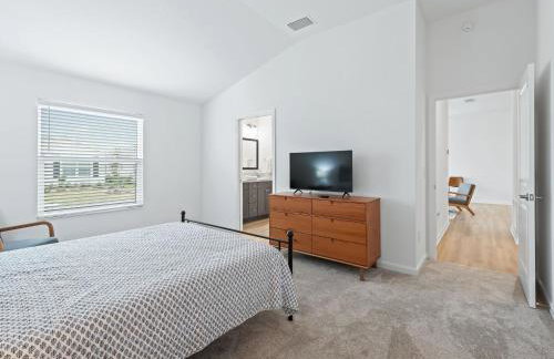 1642 Z5 VILLAGE OF LAKE DENHAM by REMAX Premier - Foto 17