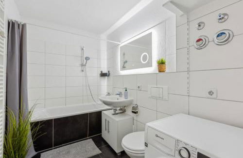 Larooms Merseburg - Apartment NP24 - 2 Zimmer - 4 Betten - Waschmaschine - Parkplatz - Balkon - Foto 9