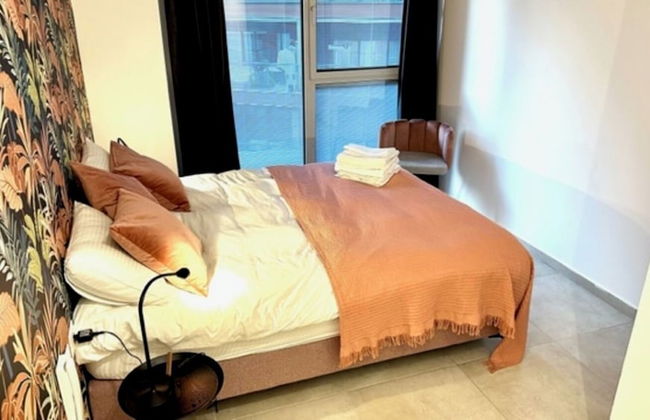 Gindi Tower APT - By Beach Apartments TLV - Foto 5