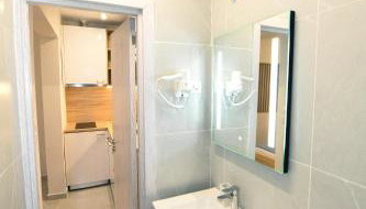 EliGio Luxury Suites - Foto 5, Shower