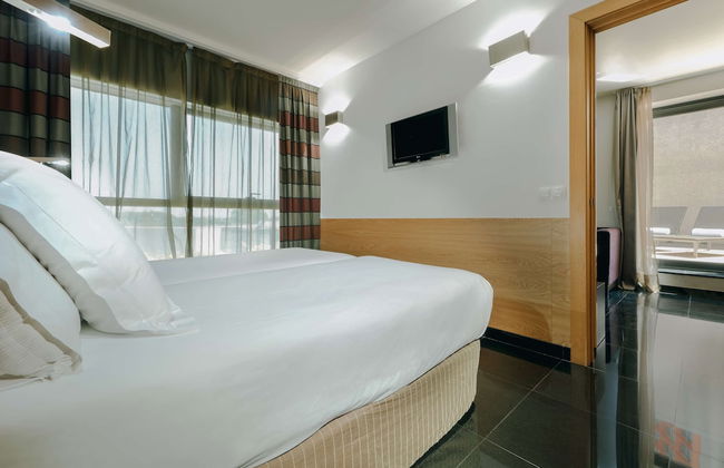 Hesperia Fira - Photo 16