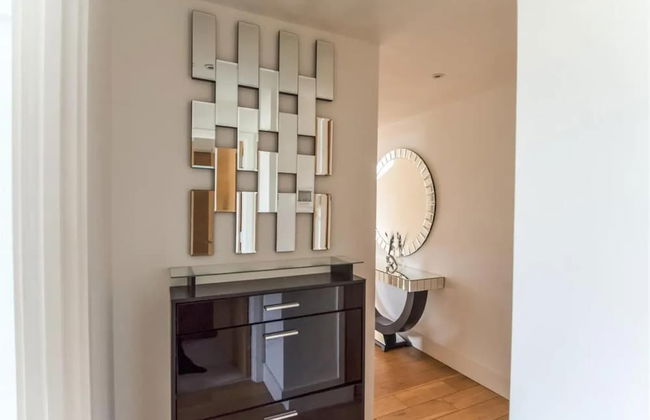 Luxury 3-bed Top Floor Penthouse in Brentford - Foto 11