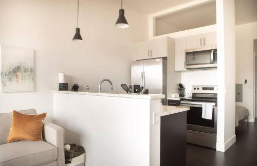 Modern Studio Apt with Rooftop, Gym, and Parking - Foto 28