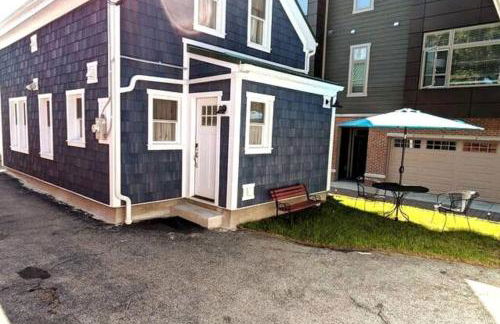 Walkable Elmwood Cottage, No Chores 2Bath 2BR 2Car - Foto 12
