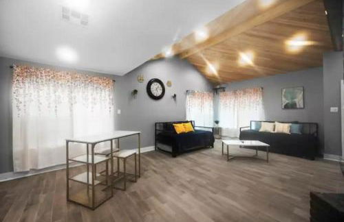 Spacious 1BR Galleria Apt with Pool & Free Park - Foto 6