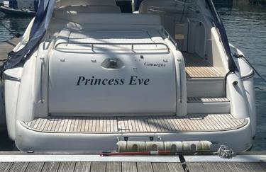 Boat Accommodation Ltd - Foto 12