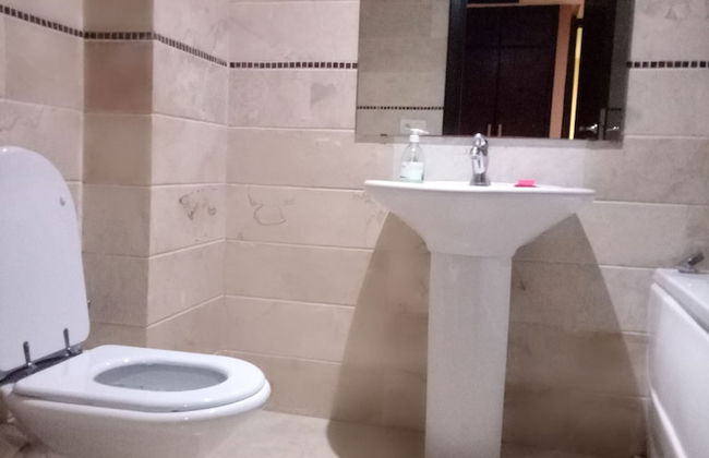 Apartment With Terrace - Photo 25