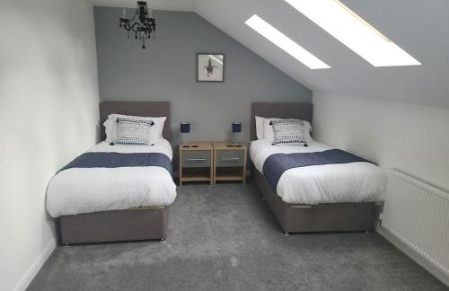 4 Bedroom Home Tameside Greater Manchester Sleeps 8 - Foto 22
