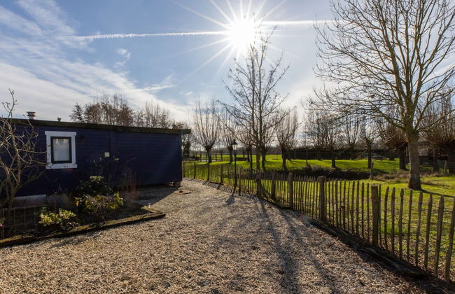 Romantic Holiday Home With Garden - Foto 17