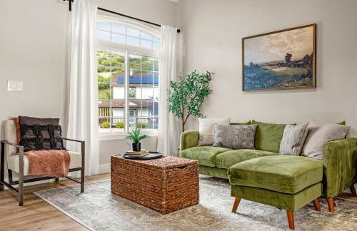 Mountain Retreat with Hot Tub & Views - Foto 9