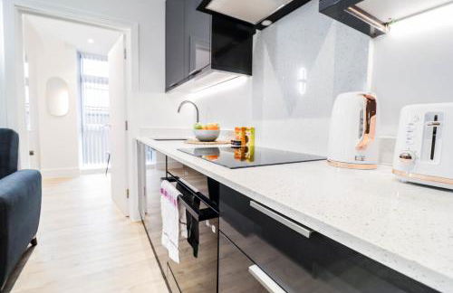 Modern 1-Bed Apartment in Buckinghamshire with Free WiFi, Parking & Garden - Foto 64