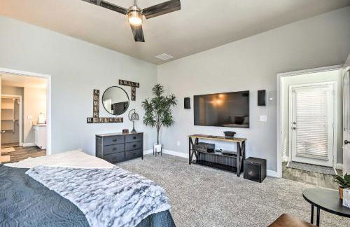 Modern Amarillo House with Fire Pit and Hot Tub! - Photo 15