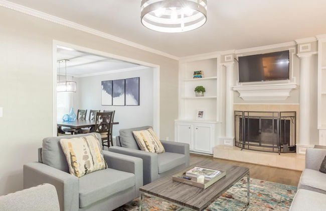 Beautiful Large Newly Renovated 5 Bedroom House - Foto 5