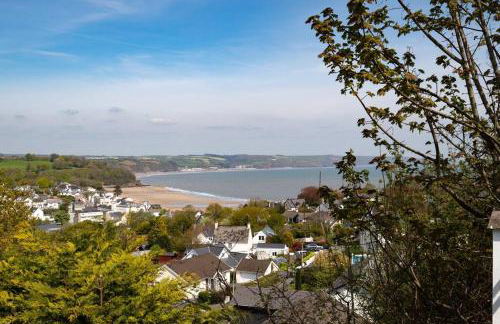 Luxury House, SeaViews, En-Suites & Private Pool - Photo 18