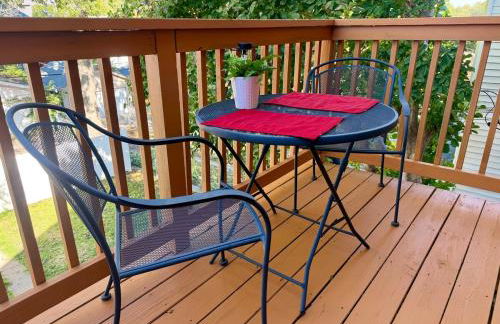 Family Retreat - Hot Tub - Fireplace - Tower Grove - Foto 6