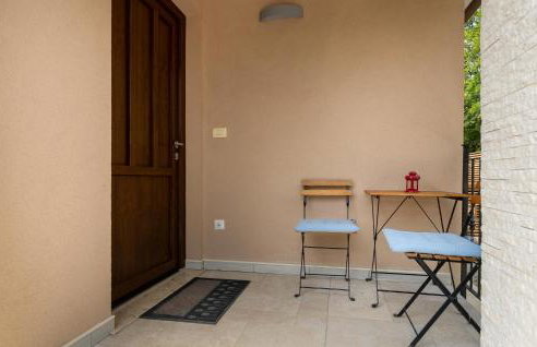 Beautiful Home In Kunj With Wifi - Photo 28