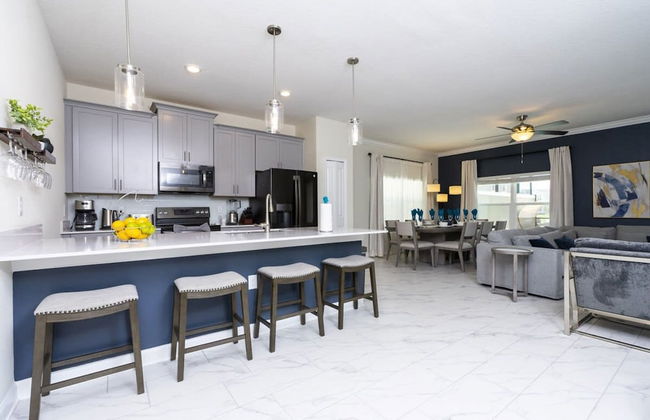 Luxurious Family-friendly 5 Bd 12 Guests w Screened Pool Close to Disney - Foto 135