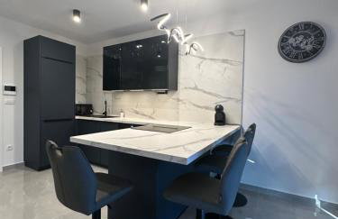 Apartment Lux - Photo 1