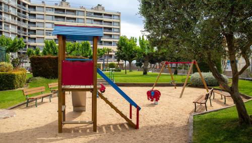 Apartment of 100m2 with sea views - Photo 3