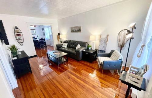 ENTIRE UNIT- Charming Century Home in Harbour Town - Foto 4