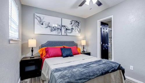 Charming 2BR in Central Lawton - Near Fort Sill - Photo 2