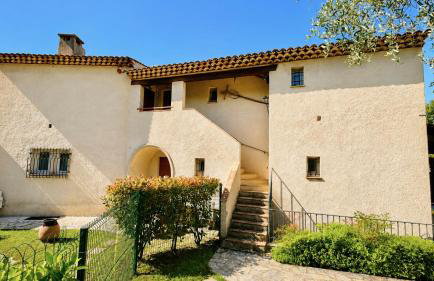 Les Jarres Bleues - Haut de Villa Jardin & Piscine privée - Foto 9