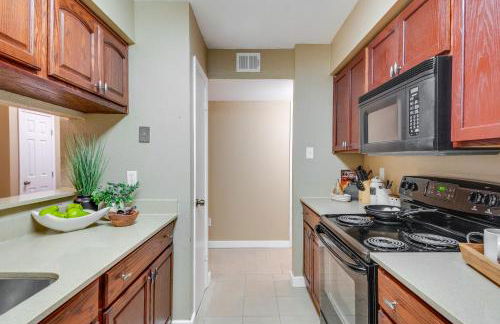 College Station Gem with Pool Access Near University - Foto 12