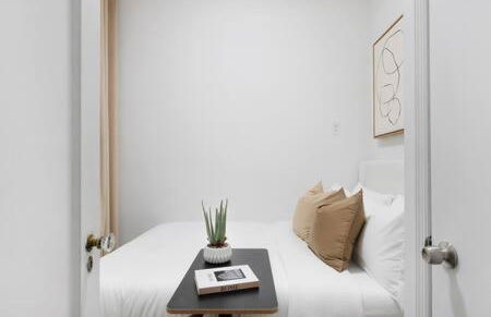 91-2A Stylish 3BR 2Bth with W D - Foto 17