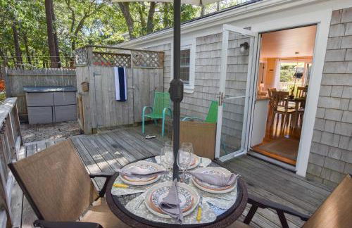 Cottage w Private Association Pool - Photo 17