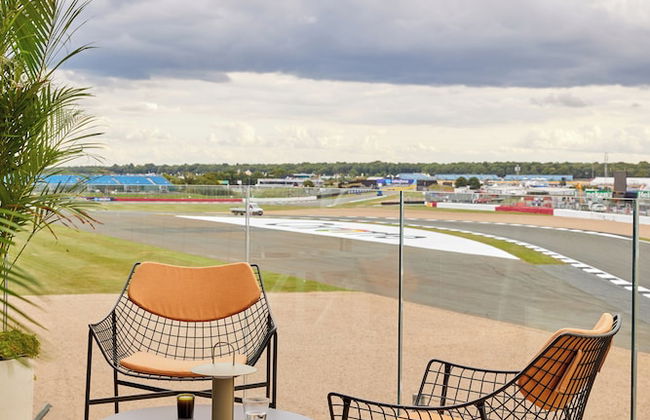 Escapade Silverstone - Foto 18