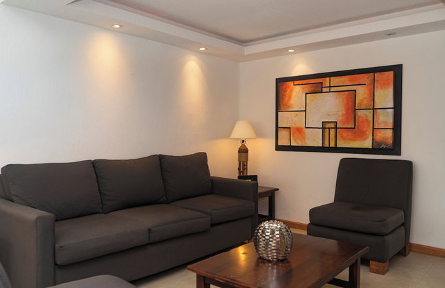 Oceanfront Condo at Voted Best Cancun Sandy Beach - Foto 10