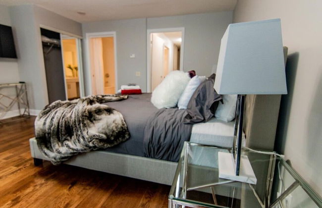 Designer Luxury 3 Bedroom Townhouse - Foto 35