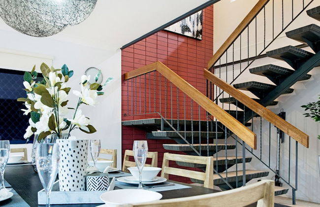 Sardinia 7 Bedroom Waterfront House - Q Stay - Foto 8