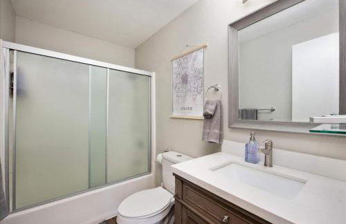 Modern Chic Retreat Near Mtns & Red Rocks Wifi - Foto 21