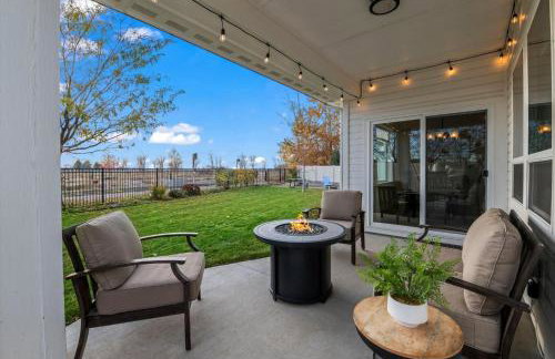 Relaxing Sauna Retreat Fire Pit and Swing Set - Foto 41