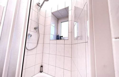 Suburban Jungle - Foto 46