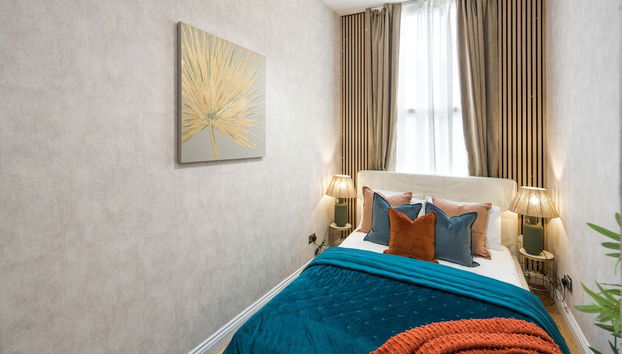 Charming 1-bed Apartment in London - Photo 5, Room