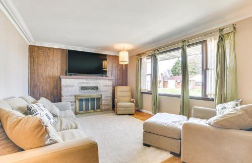 Alpena Lake-View Home - Walk to Beach! - Foto 2