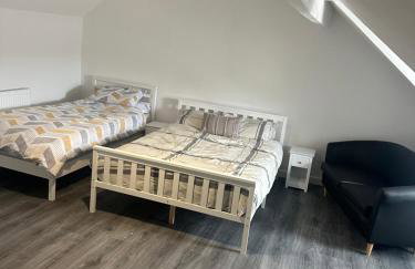 Apartment 2 Sheriff suits - Photo 7