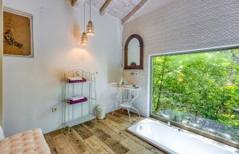 2 Bedroom Pet Friendly Home In Malinska - Photo 31