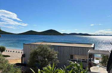 BUQEZ VILA HAJDA 16 - second row direct on the beach - Foto 12