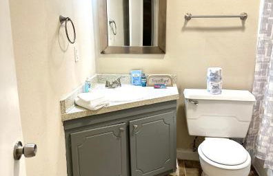 Spring Getaway 5 minutes from Hospitals - Foto 14